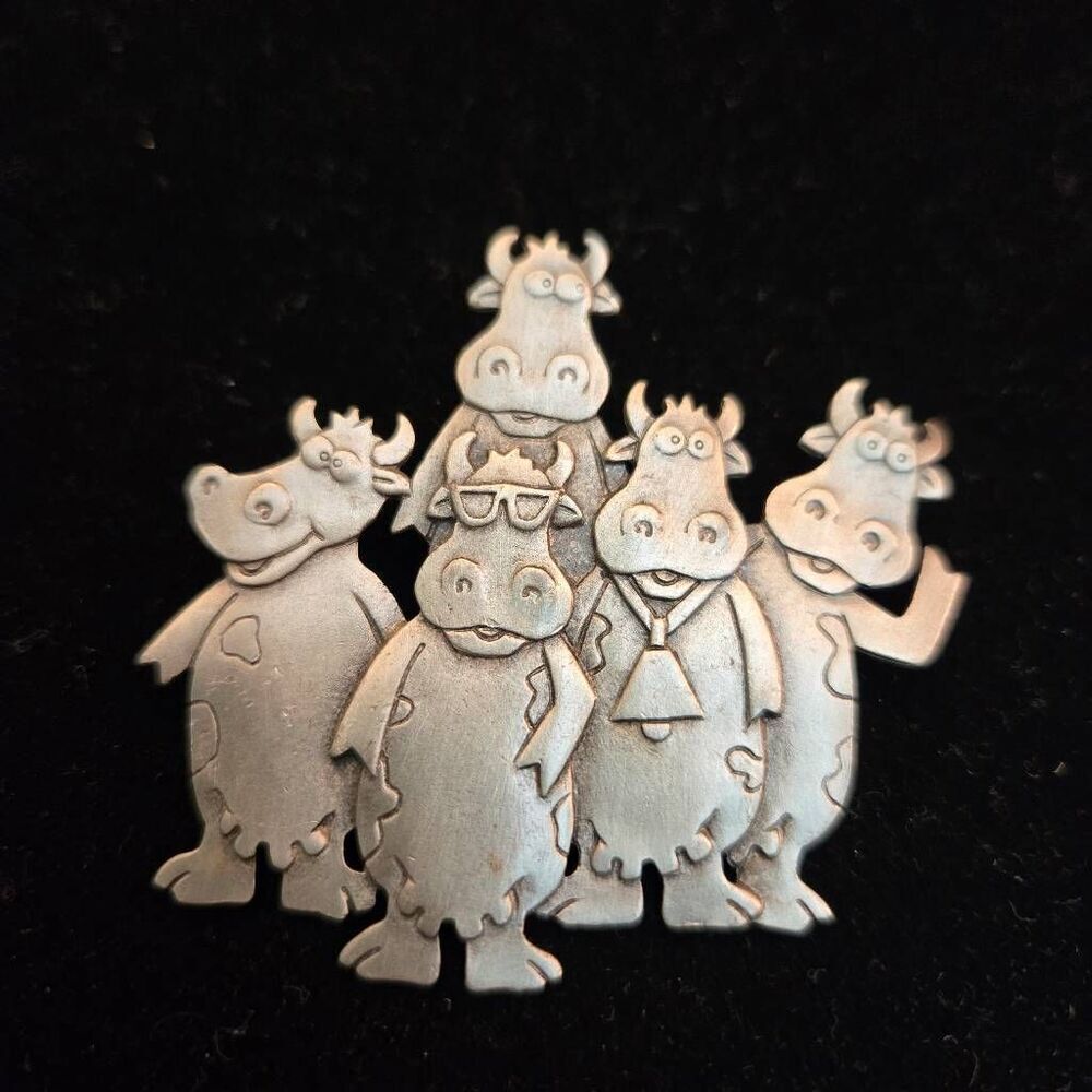 Signed JJ 1988 5 Laughing Cows Pin Brooch Pewter